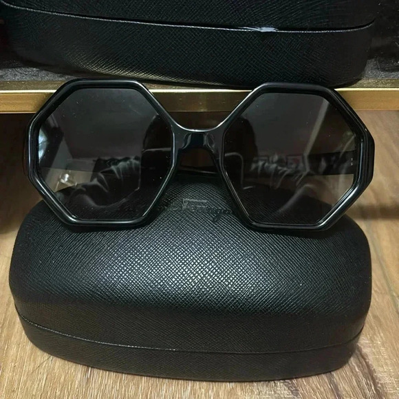 Black Hexagon Ferragamo Sunnies - Picture 1 of 1